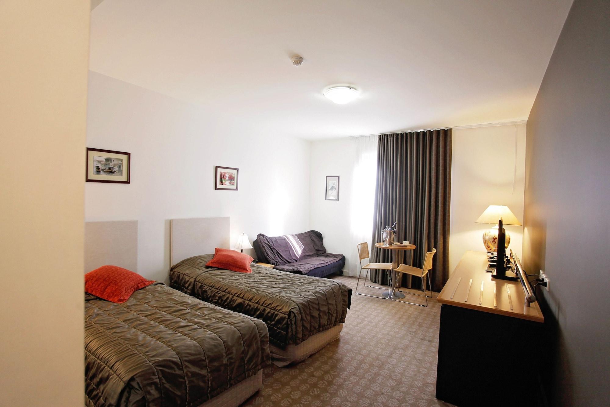 Golden Pebble Hotel Wantirna